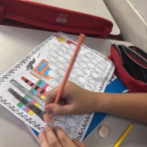 Alternative view of Releitura da Obra “Operários” – Tarsila do Amaral (PDF)