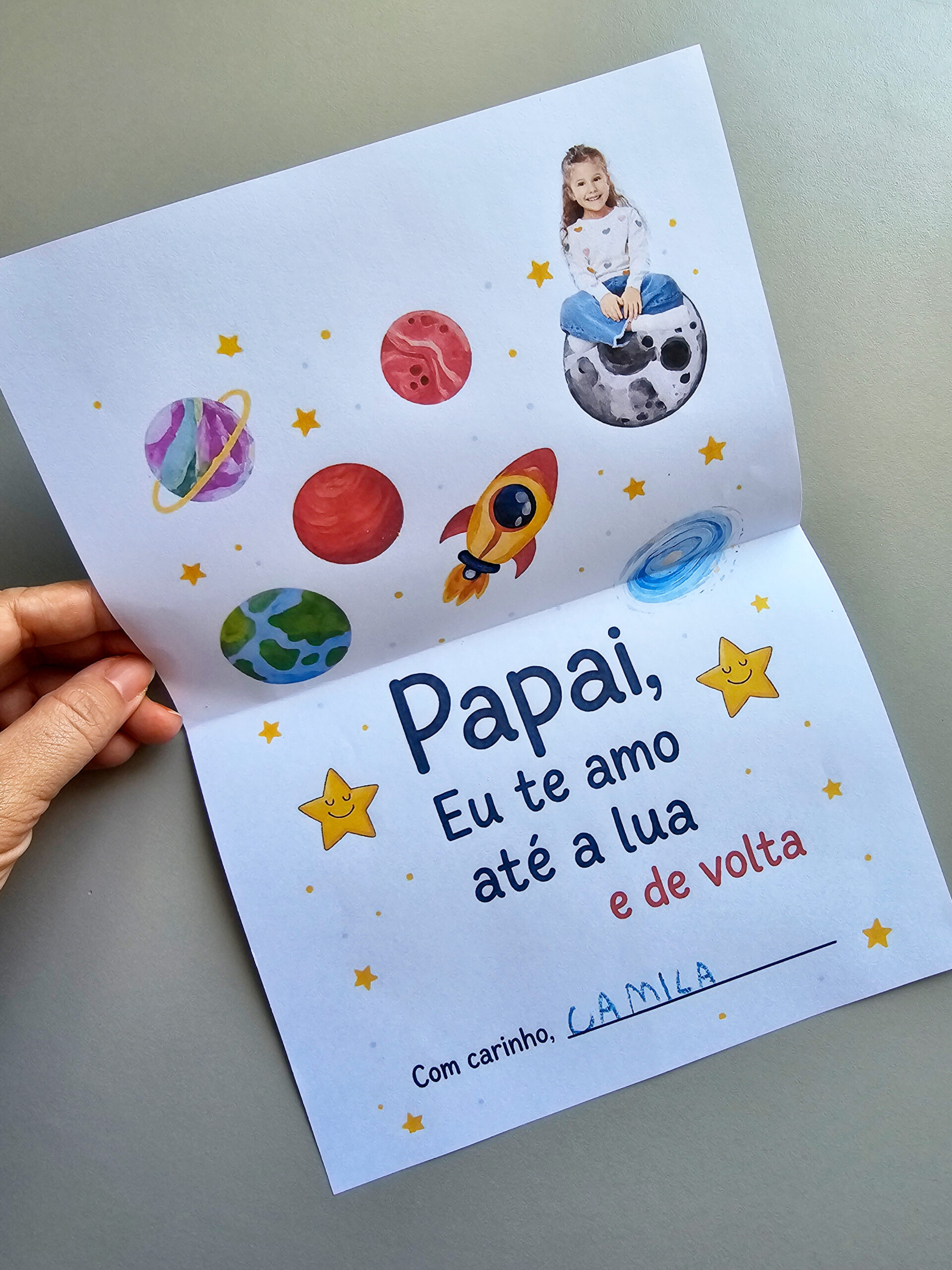 Cartão Interativo "Até a Lua e de Volta" – Dia dos Pais | Arquivo em PDF para Imprimir