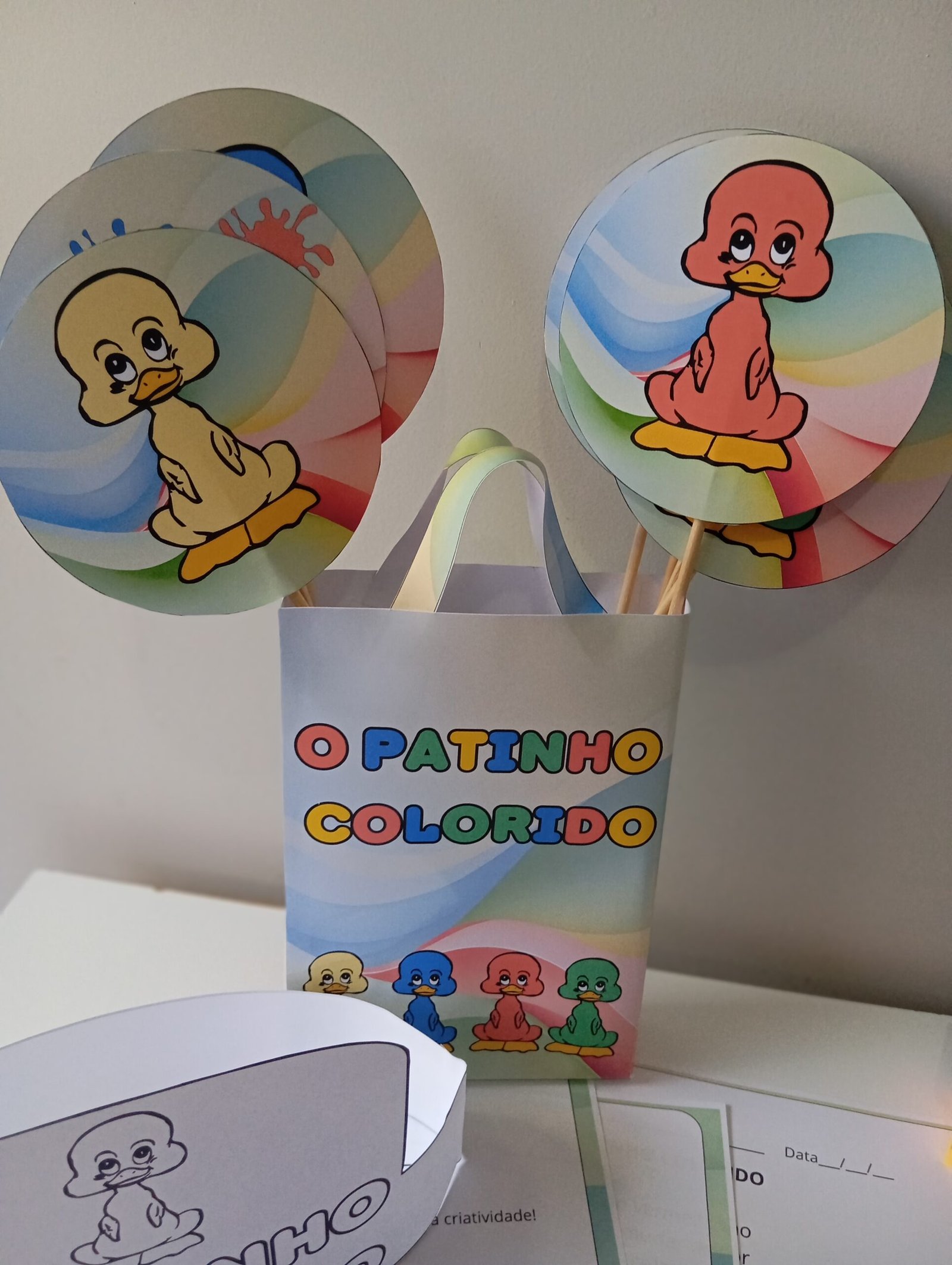 SACOLA MUSICAL – O PATINHO COLORIDO - Imagem 4